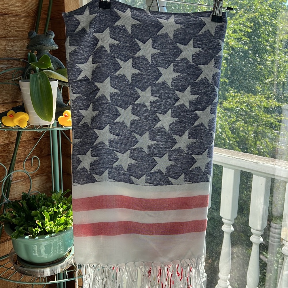 44” square patriotic fringed scarf/table cover - Picture 4 of 6